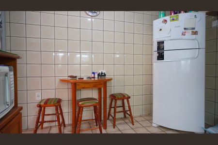 Casa à venda com 207m², 4 quartos e 1 vagaCozinha 