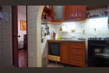 Cozinha  de casa à venda com 4 quartos, 207m² em Costa E Silva, Porto Alegre