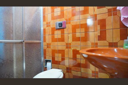 Casa à venda com 207m², 4 quartos e 1 vagaBanheiro 2