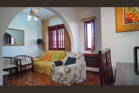 Sala  de casa à venda com 4 quartos, 207m² em Costa E Silva, Porto Alegre