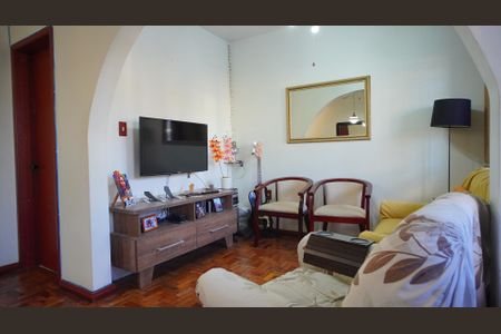 Sala  de casa à venda com 4 quartos, 207m² em Costa E Silva, Porto Alegre