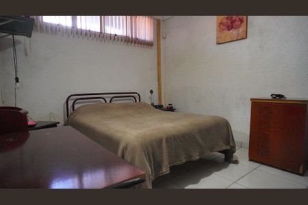 Casa à venda com 207m², 4 quartos e 1 vagaQuarto 2