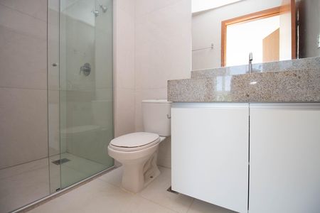 Banheiro da Suíte de apartamento para alugar com 1 quarto, 38m² em Shcgn 703, Brasília