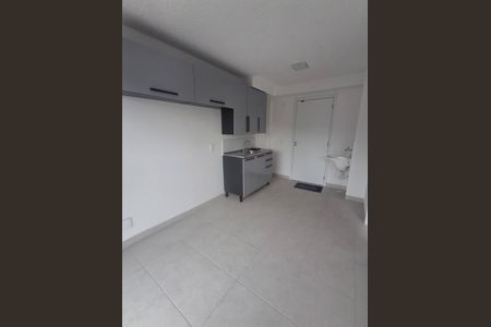 Sala e cozinha de apartamento para alugar com 1 quarto, 23m² em Brás, São Paulo