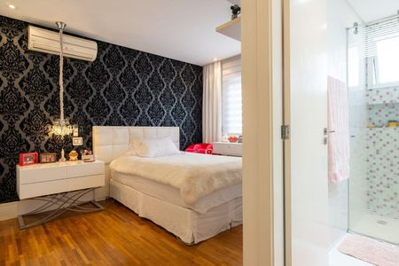 Apartamento à venda com 233m², 3 quartos e 4 vagas