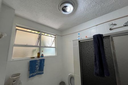 Apartamento à venda com 70m², 2 quartos e 1 vaga Apartamento à venda com 70m², 2 quartos e 1 vagaBanheiro