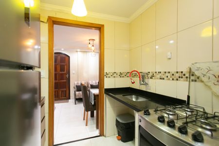 Cozinha de apartamento para alugar com 2 quartos, 51m² em Conjunto Habitacional Barro Branco Ii, São Paulo