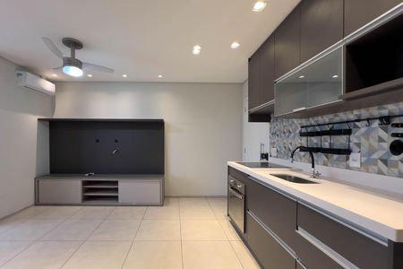 Sala/ Cozinha de apartamento para alugar com 1 quarto, 49m² em Ipiranga, São Paulo