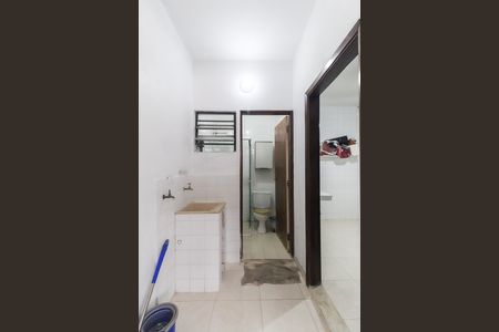 Casa à venda com 365m², 4 quartos e 3 vagas Casa à venda com 365m², 4 quartos e 3 vagasCozinha Casa 2