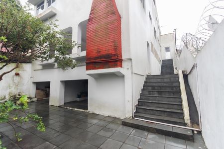 Casa à venda com 365m², 4 quartos e 3 vagas Casa à venda com 365m², 4 quartos e 3 vagasQuintal