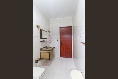 Casa à venda com 365m², 4 quartos e 3 vagas Casa à venda com 365m², 4 quartos e 3 vagasBanheiro Social