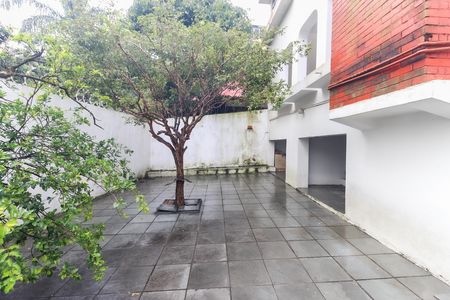 Quintal de casa à venda com 4 quartos, 365m² em Cidade Líder, São Paulo
