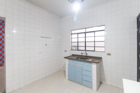 Casa à venda com 365m², 4 quartos e 3 vagas Casa à venda com 365m², 4 quartos e 3 vagasCozinha Casa 2