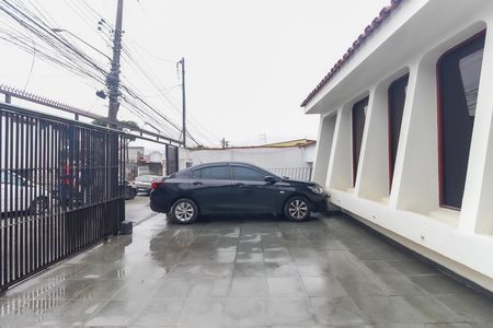 Casa à venda com 365m², 4 quartos e 3 vagas Casa à venda com 365m², 4 quartos e 3 vagasGaragem