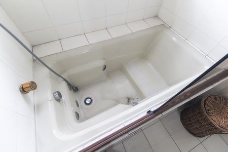 Casa à venda com 365m², 4 quartos e 3 vagas Casa à venda com 365m², 4 quartos e 3 vagasBanheiro Quarto 2 - Suíte