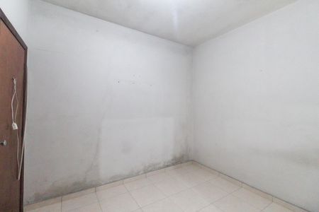 Casa à venda com 365m², 4 quartos e 3 vagas Casa à venda com 365m², 4 quartos e 3 vagasQuarto Casa 2