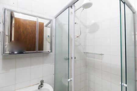 Casa à venda com 365m², 4 quartos e 3 vagas Casa à venda com 365m², 4 quartos e 3 vagasBanheiro Casa 2