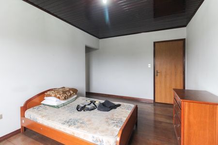 Casa à venda com 365m², 4 quartos e 3 vagas Casa à venda com 365m², 4 quartos e 3 vagasQuarto 2 - Suíte