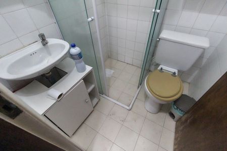 Casa à venda com 365m², 4 quartos e 3 vagas Casa à venda com 365m², 4 quartos e 3 vagasBanheiro Casa 2