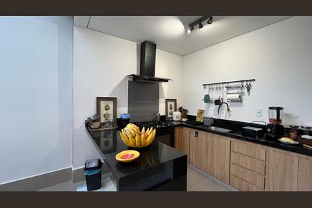 Casa de Condomínio à venda com 3 quartos, 245m² em Parque Taquaral, Campinas