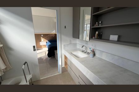 Casa de condomínio à venda com 245m², 3 quartos e 2 vagas
