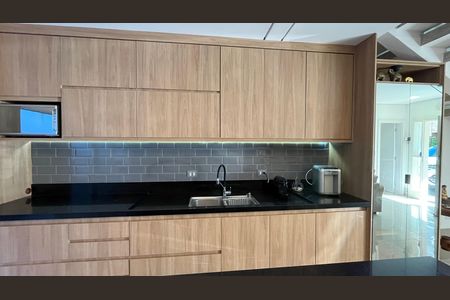 Casa de condomínio à venda com 245m², 3 quartos e 2 vagas