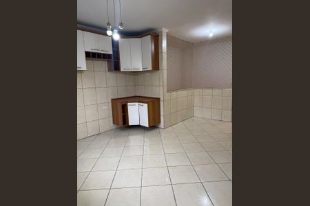 Casa para alugar com 100m², 2 quartos e sem vagaÁrea de Serviço