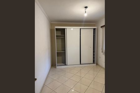 Quarto de casa para alugar com 2 quartos, 100m² em Km 18, Osasco