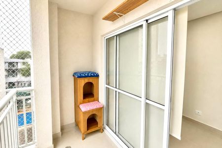 Apartamento à venda com 107m², 2 quartos e 1 vaga Apartamento à venda com 107m², 2 quartos e 1 vagaVaranda