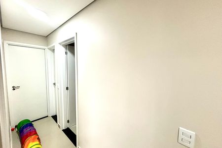 Apartamento à venda com 107m², 2 quartos e 1 vaga Apartamento à venda com 107m², 2 quartos e 1 vagaCorredor