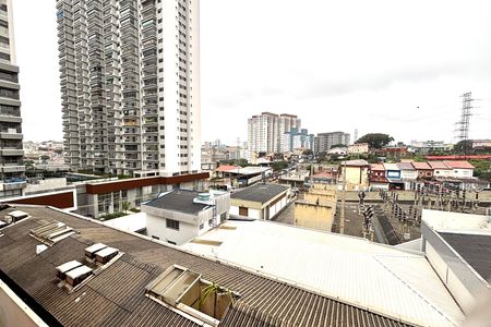 Apartamento à venda com 107m², 2 quartos e 1 vaga Apartamento à venda com 107m², 2 quartos e 1 vagaVaranda