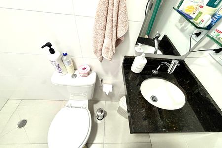 Apartamento à venda com 107m², 2 quartos e 1 vaga Apartamento à venda com 107m², 2 quartos e 1 vagaBanheiro da Suíte 1
