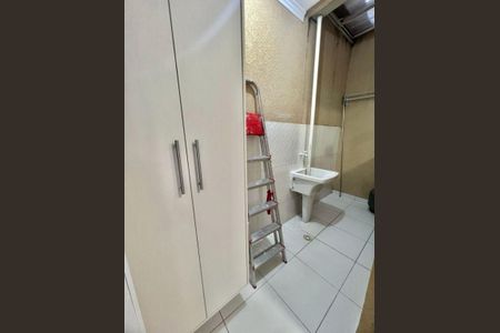 Casa à venda com 55m², 2 quartos e 1 vaga