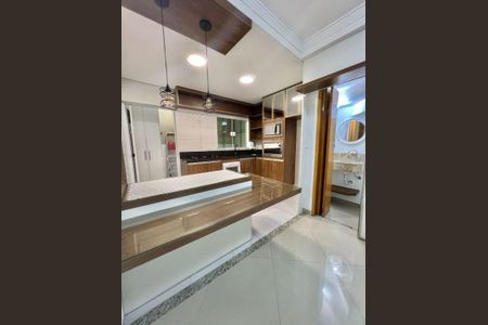 Casa à venda com 55m², 2 quartos e 1 vaga
