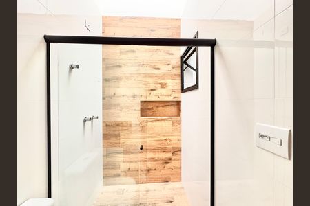 Casa para alugar com 102m², 3 quartos e 2 vagasBanheiro