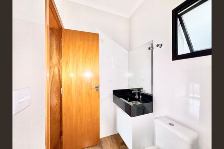 Casa para alugar com 102m², 3 quartos e 2 vagasBanheiro da Suíte