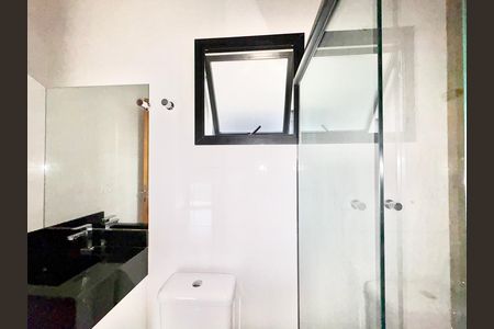 Casa para alugar com 102m², 3 quartos e 2 vagasBanheiro da Suíte