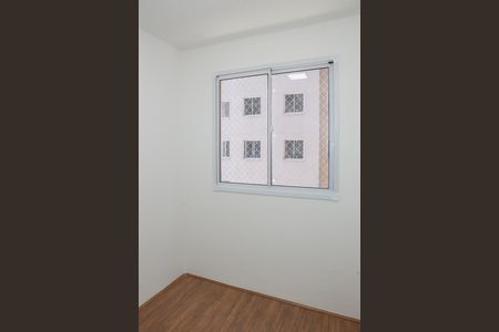 Quarto 2 de apartamento para alugar com 2 quartos, 34m² em Parque Industrial Tomas Edson, São Paulo