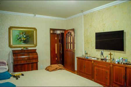 Casa à venda com 450m², 4 quartos e 3 vagas Casa à venda com 450m², 4 quartos e 3 vagasSuíte