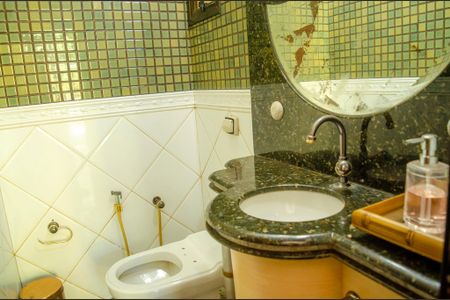Casa à venda com 450m², 4 quartos e 3 vagas Casa à venda com 450m², 4 quartos e 3 vagasLavabo da Área gourmet