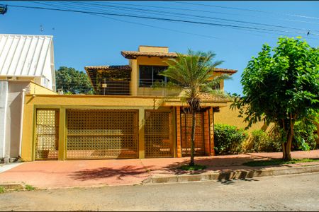 Fachada de casa à venda com 4 quartos, 450m² em Setor Jao, Goiânia