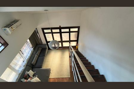 Casa de condomínio à venda com 140m², 3 quartos e 2 vagas Casa de condomínio à venda com 140m², 3 quartos e 2 vagasSala