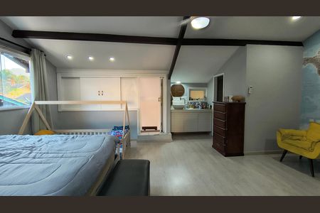 Casa de condomínio à venda com 140m², 3 quartos e 2 vagas Casa de condomínio à venda com 140m², 3 quartos e 2 vagasSuíte 1