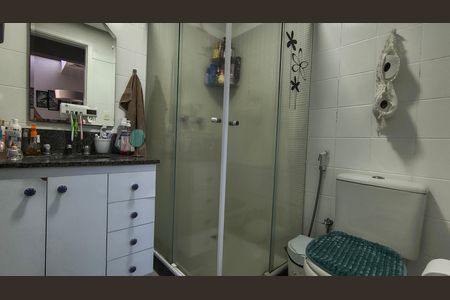Casa de condomínio à venda com 140m², 3 quartos e 2 vagas Casa de condomínio à venda com 140m², 3 quartos e 2 vagasBanheiro social
