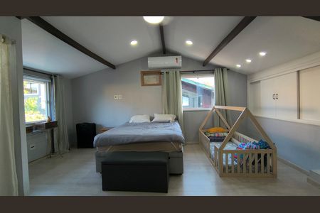 Casa de condomínio à venda com 140m², 3 quartos e 2 vagas Casa de condomínio à venda com 140m², 3 quartos e 2 vagasSuíte 1
