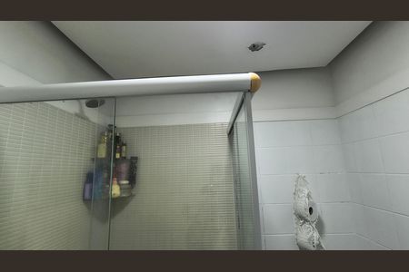 Casa de condomínio à venda com 140m², 3 quartos e 2 vagas Casa de condomínio à venda com 140m², 3 quartos e 2 vagasBanheiro social