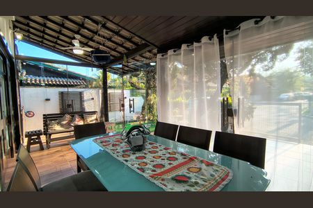 Varanda  de casa de condomínio à venda com 3 quartos, 140m² em Vargem Grande, Rio de Janeiro