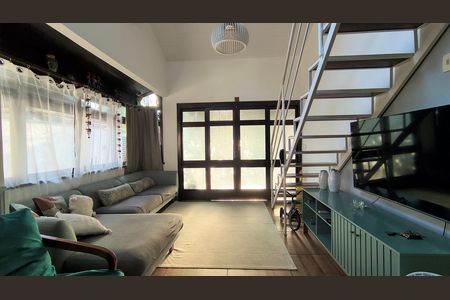 Casa de condomínio à venda com 140m², 3 quartos e 2 vagas Casa de condomínio à venda com 140m², 3 quartos e 2 vagasSala