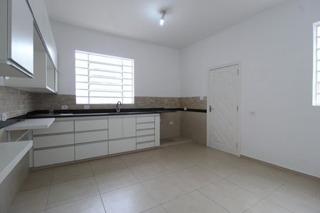 Casa para alugar com 320m², 5 quartos e 5 vagasCozinha
