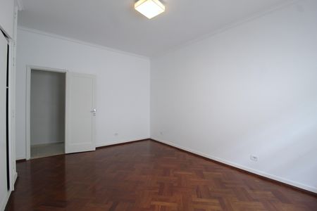 Casa para alugar com 320m², 5 quartos e 5 vagasQuarto 3 - Suíte